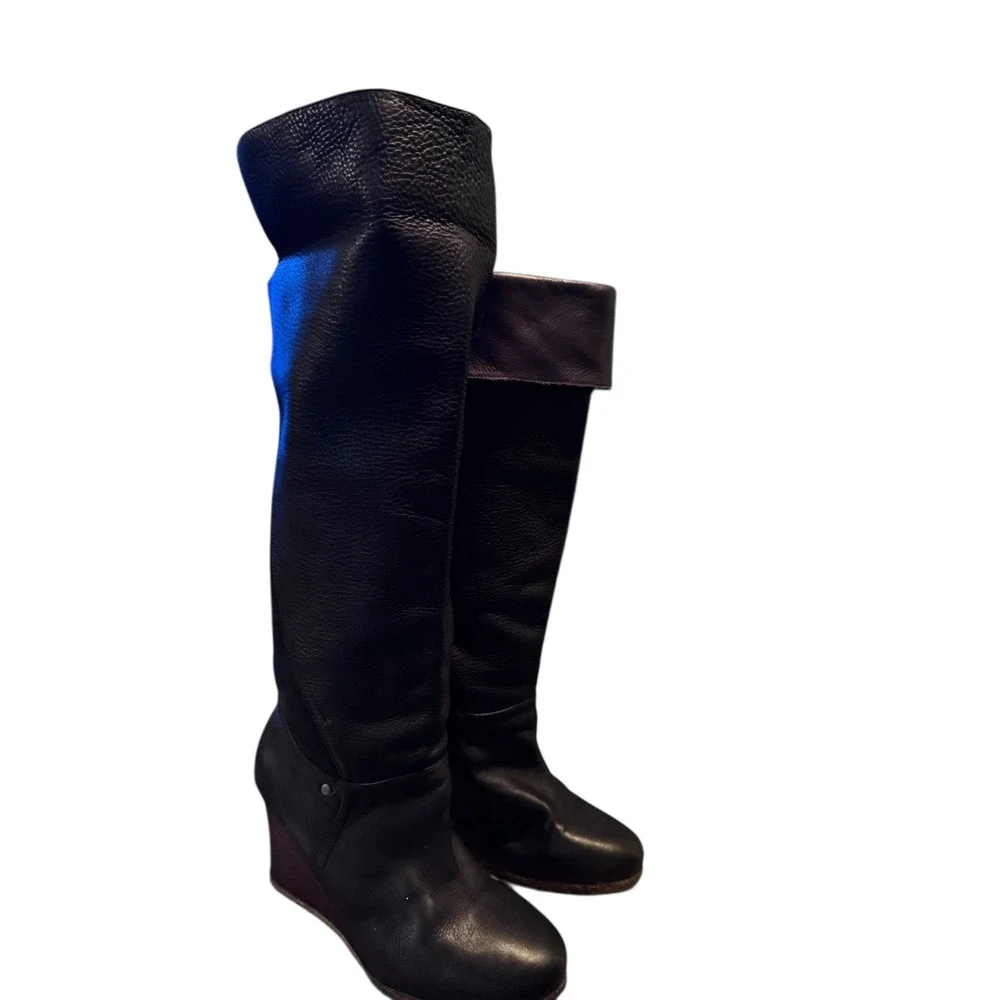 Authentic Ugg Australia Ravenna black knee high weddge heel Boot Size 9